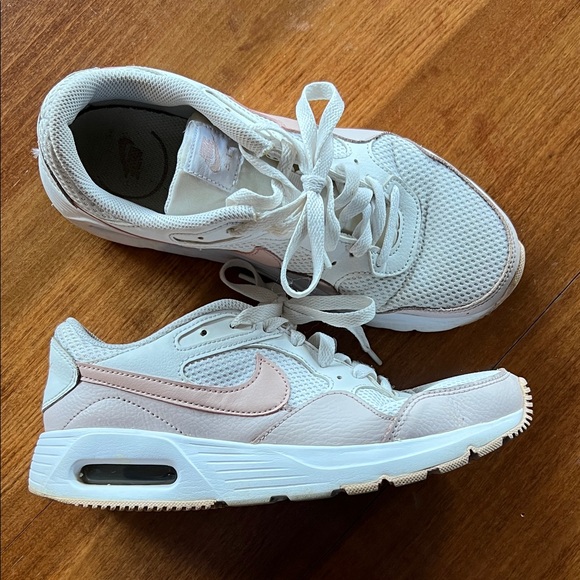 Nike Shoes - Women’s Nike Air Max SC White Barely Rose
Pink Oxford
